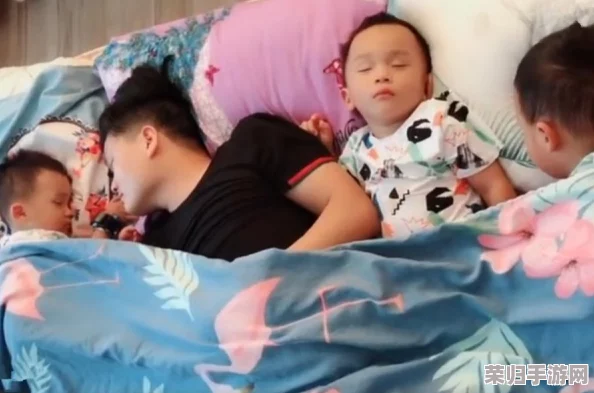 玩转'谁是你爸爸'：详细解析游戏启动流程与个性化房间创建指南