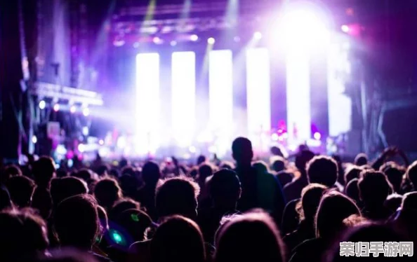 猛男GayGay 小蓝视频宏翔：热辣舞蹈与激情碰撞，尽享夜晚狂欢的无限魅力