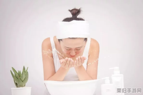 啊～你TM别舔了，快来看看这款火爆的护肤神器到底有多神奇！