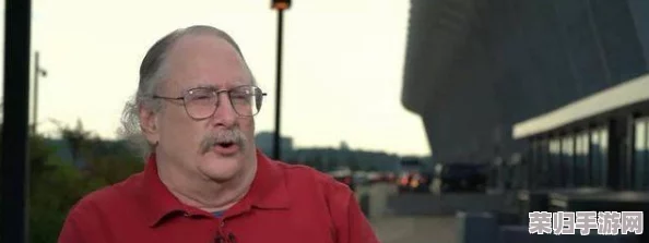 混乱小镇售票员用b检票，意外发现隐藏在背后的神秘故事与惊人真相