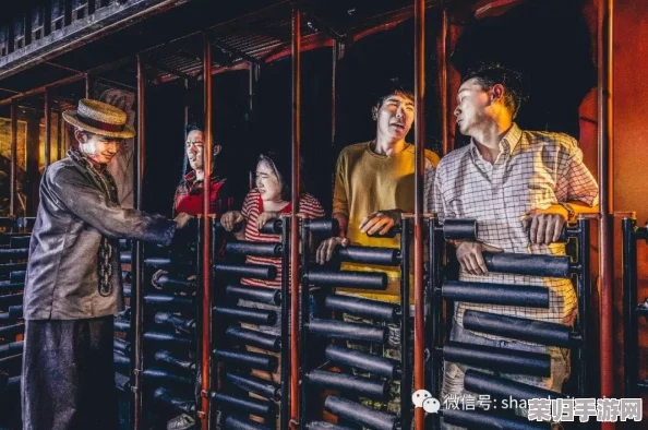 混乱小镇售票员用b检票，意外发现隐藏在背后的神秘故事与惊人真相