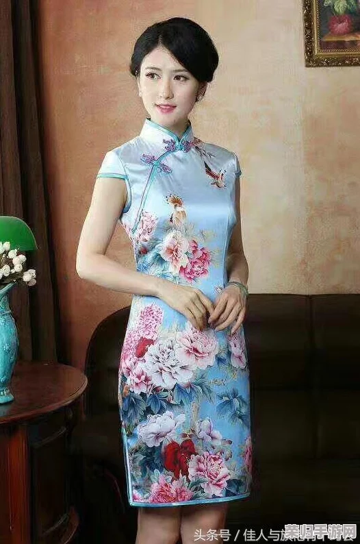 老师黑色双开真丝旗袍的寓意 - 免费下载安装，推荐指数：★★★★★