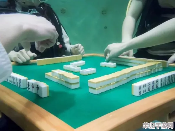 打麻将不盖被子：一场不平凡的麻将之夜，牌友们的乐趣与激情交织其中！