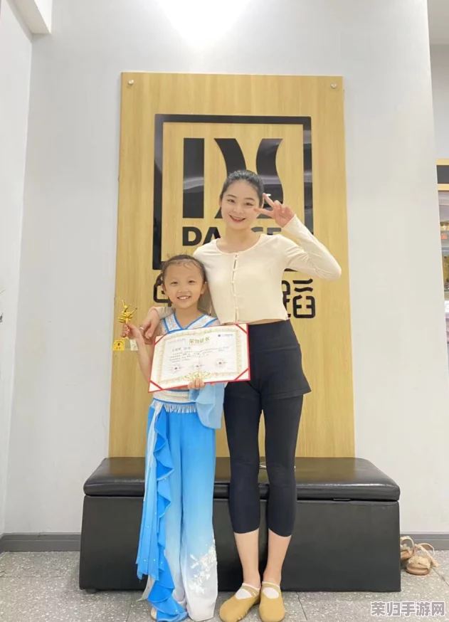 雏鸟幼儿小学生张婉莹：展现出色才华与无限潜力的优秀学子