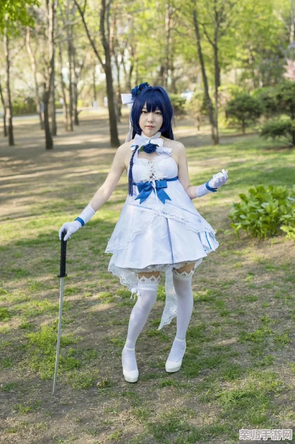 美女扮演雷电将军被艹，惊艳全场的COSPLAY引发热议与讨论！
