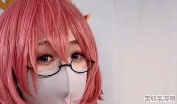 下载柚子猫yuzukitty的情人节礼物，无需付费，极力推荐使用！
