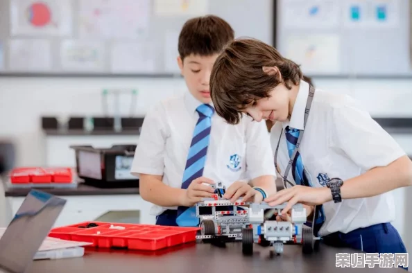 穿越到以sp为主的世界学校：探索新奇、充满创意的学习体验