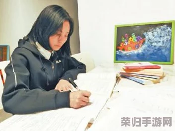 张婉莹自己用笔，书写青春梦想与奋斗历程的真实故事
