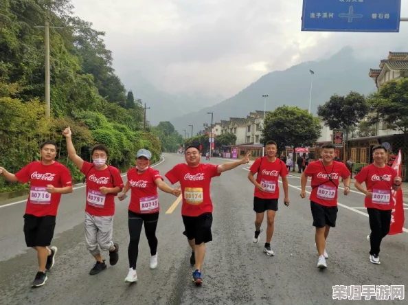 亚洲可乐操：汗水飞扬，舞动青春，燃烧卡路里的快乐运动风暴来袭！