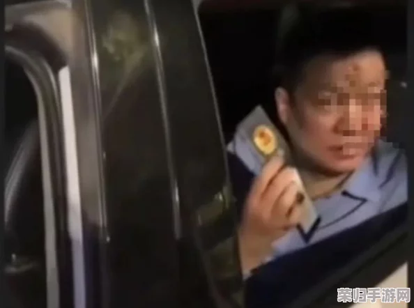 坤坤塞进桃子,网友疯传视频曝光,引发舆论热议 坤坤塞进桃子,网友疯传视频曝光,引发舆论热议