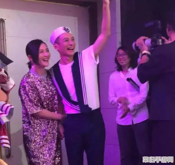 男生坤坤和女生坤坤,他们的相遇是一场奇妙的缘分 男生坤坤和女生坤坤,他们的相遇是一场奇妙的缘分