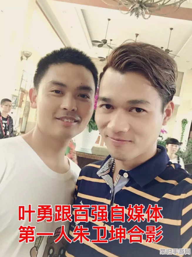 坤坤插进桃子里的用户评价：新鲜的创意和美妙的表现，让人惊叹不已！