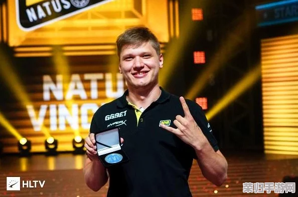 免费CSGO暴躁少女：理解她的内心狂风暴雨，探寻背后真相