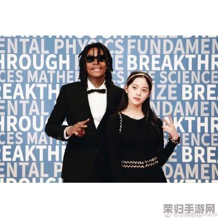 Onlyfans房产经纪人娜娜：网友评价“不仅专业，还是个网红，服务实在让人惊喜！”