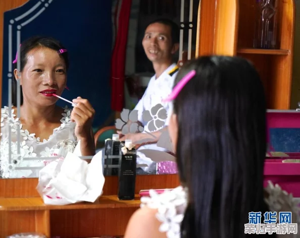 “卖婬的中国妓女BBwiiZZ，网友热议：她们背后的故事与社会现实引发深思”